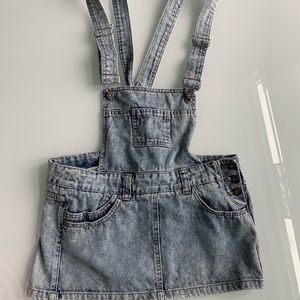 EUC CarMar overall skirt.